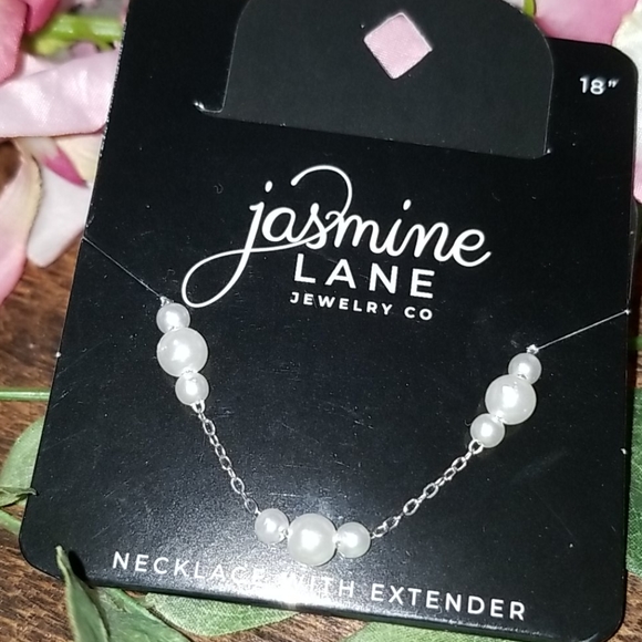 Jasmine Lane Necklace - Picture 5 of 8